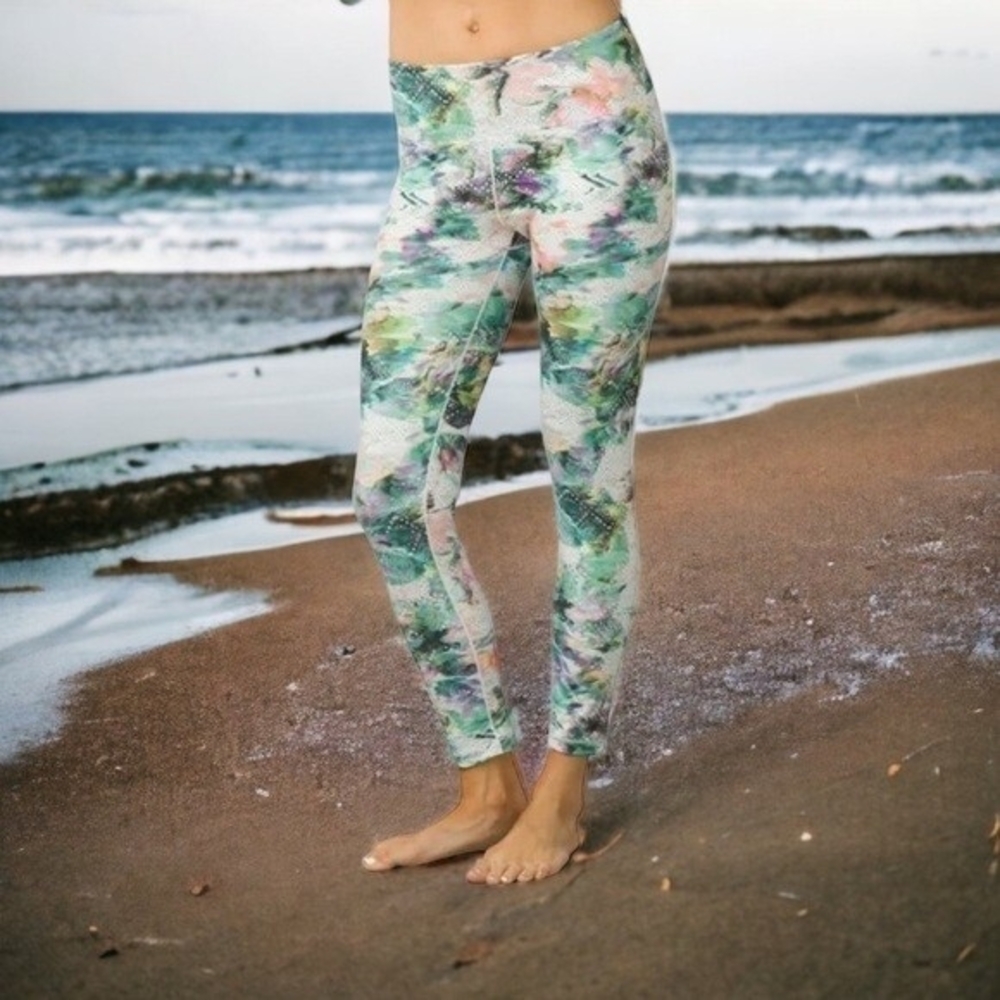 PRANA Pillar Printed Leggings Sz M Green Multicolor Cropped High Rise Stretch VG